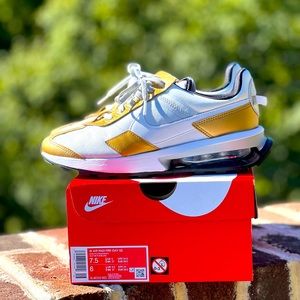 Women’s Nike Air Max pre-day SE